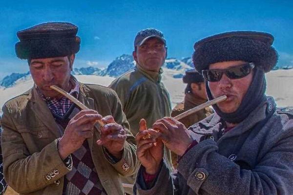 塔吉克族的传统节日和风俗习惯有哪些？