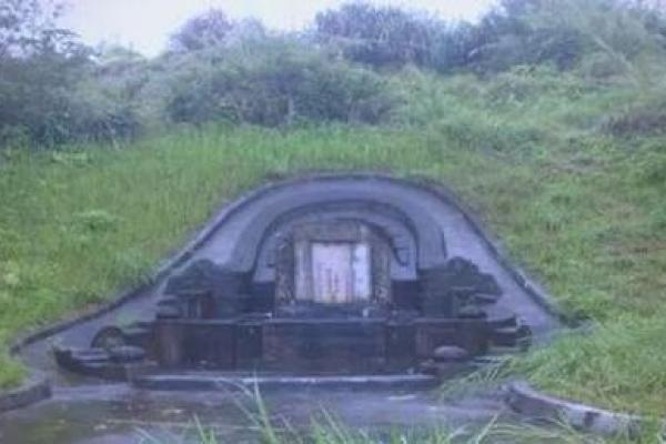 坟上有洞风水