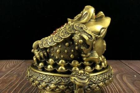 金蟾风水摆的好能够助旺财运 但需注意这几点