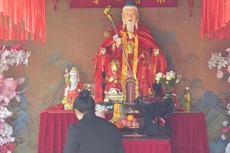 红尘姻缘月老牵