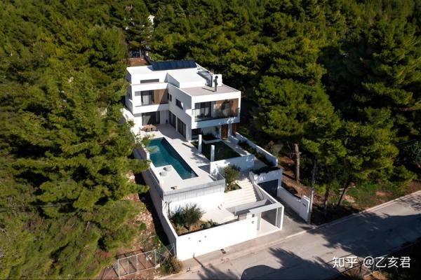 坐东向西房子两边厢房风水讲究
