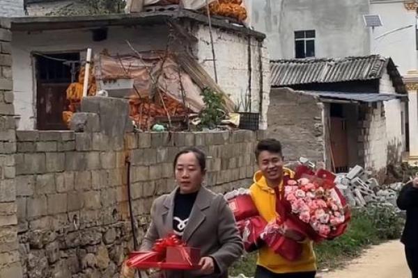农村传统习俗：订婚又叫“发八字”，啥意思？仪式隆重有讲究