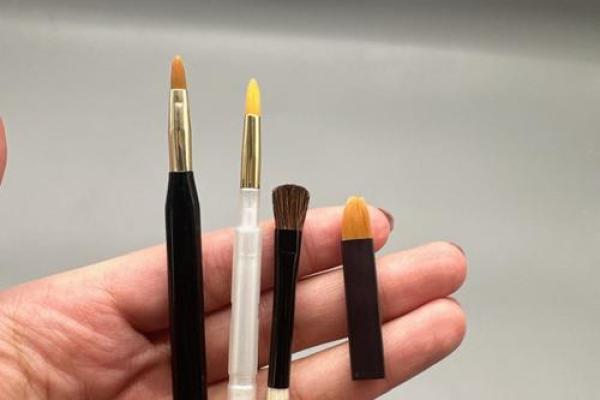 卧蚕眉算命好吗，卧蚕眉面相算命图解
