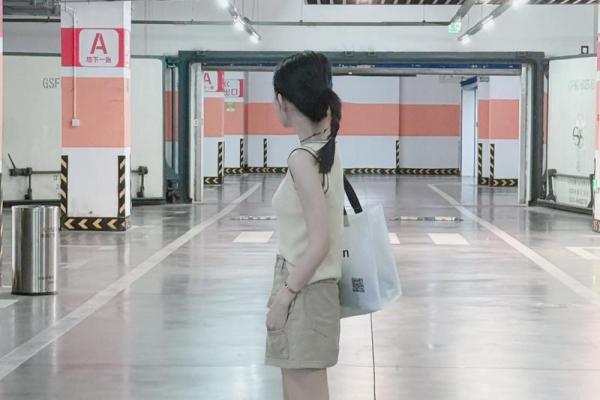 狮子座和什么星座比较合得来 狮子座不合的星座