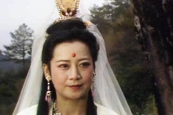 脸上有观音痣的人好不好 观音痣有富贵之相