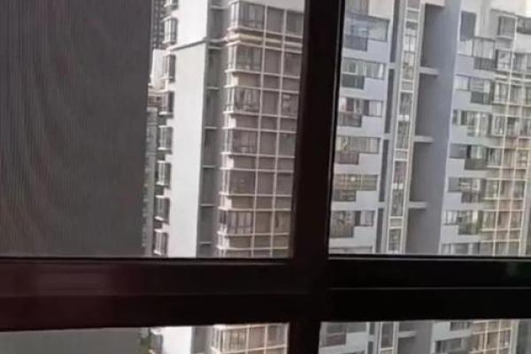 风水窗户_窗户外面有一块荒地好还是不好